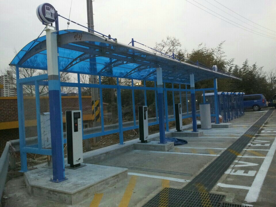 3695750735_lMeJ6i2p_e15607f1101c86ee53478231f95e92d38d38f66b.jpg 이미지크게보기