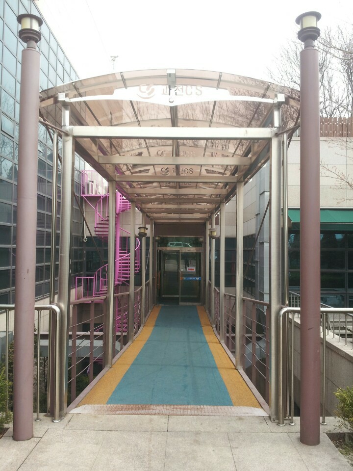 3695750735_t3vDgGdJ_9daf8341f6e9462a162b32b7c727aed1bf699fb0.jpg 이미지크게보기